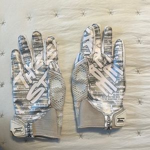 Football Gloves